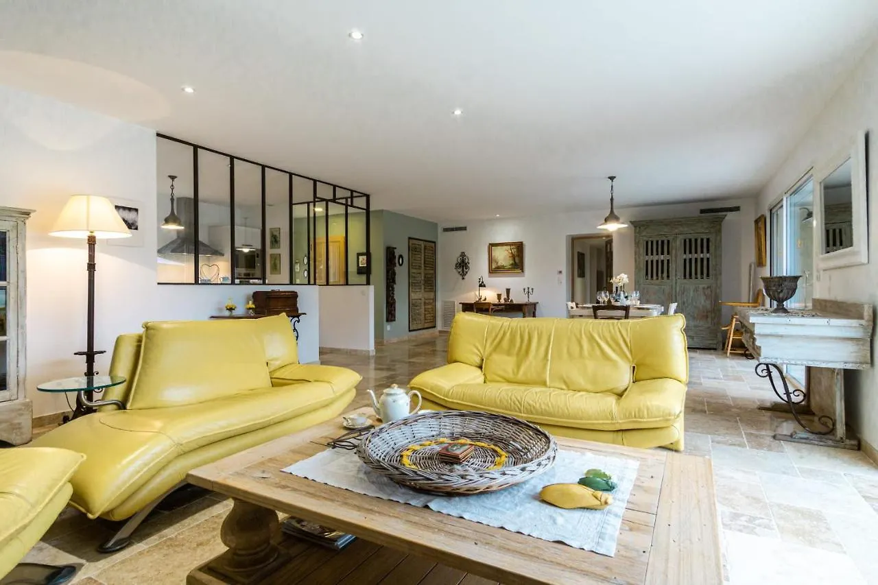 Holiday home Stunning House On The Edge Of The Luberon Villa Cheval-Blanc